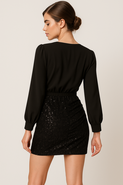 Hollis |  Wickelbluse &  Pailletten-Minirock Set