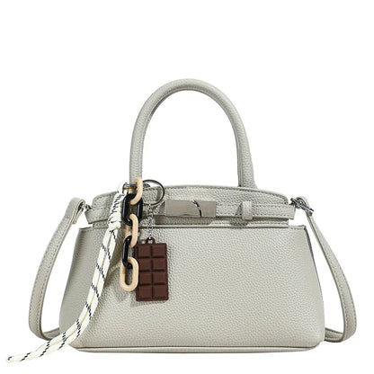 Deanna | Strahlt mit Eleganz: Luxuriöse Muscheltasche für unvergessliche Abende