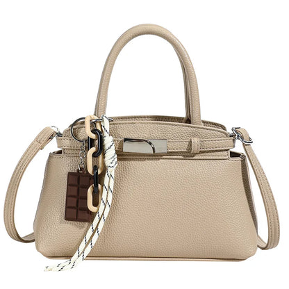 Deanna | Strahlt mit Eleganz: Luxuriöse Muscheltasche für unvergessliche Abende