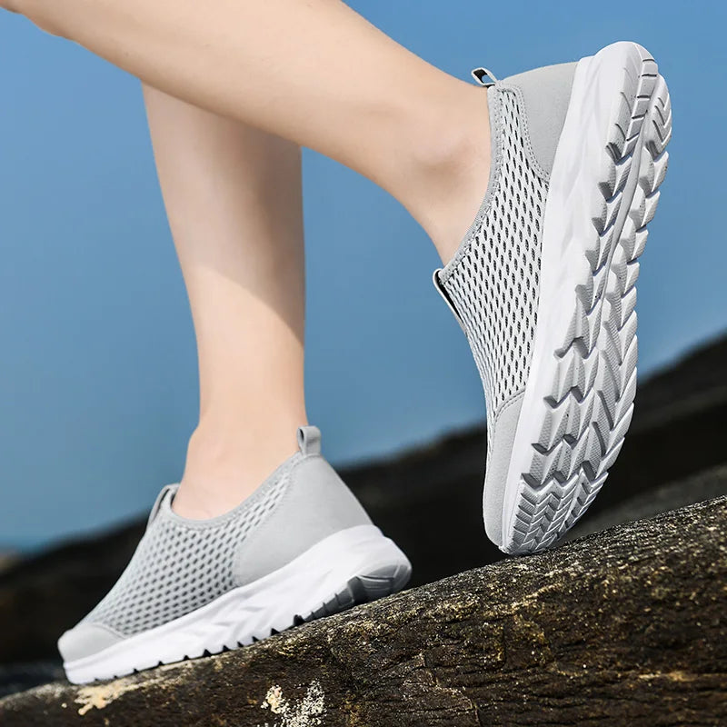 OrthoGo - , federleichter und wasserfester Ortho Schuh