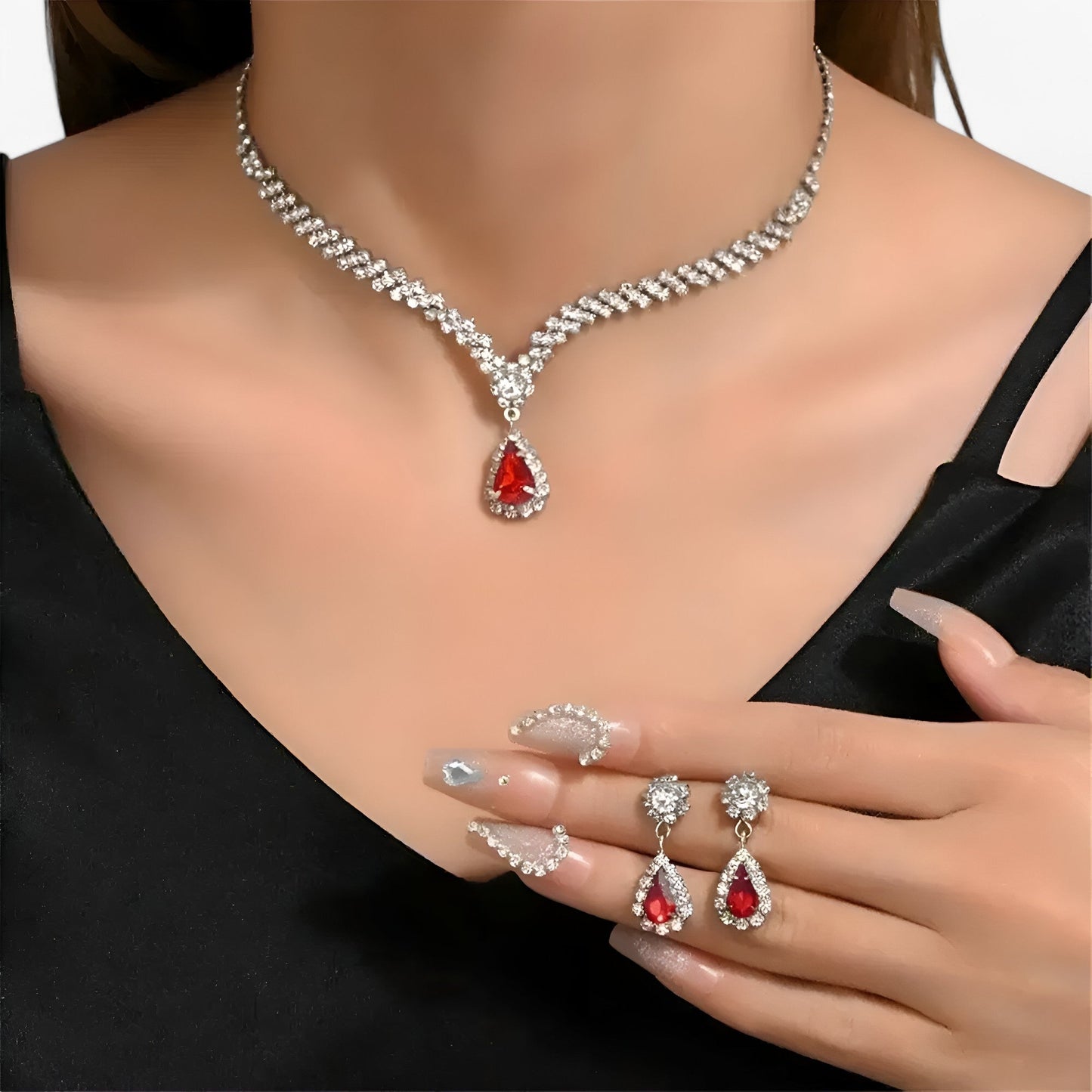 Amanda | Elegantes Hochzeitsset 2 Teile - Tropfenanhänger und Ohrringe