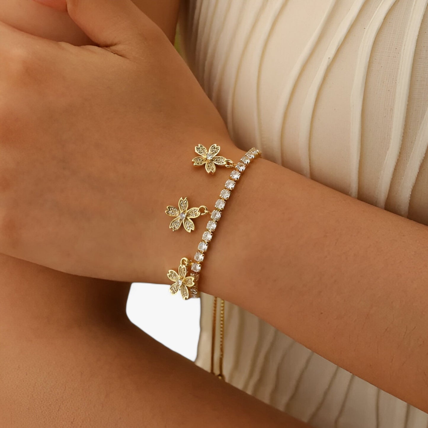 Luxusblüte | CZ-Anhänger - Floraler Glamour