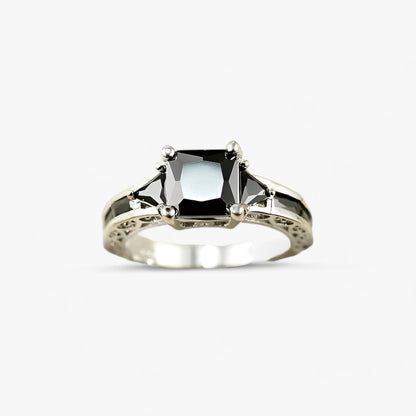 Ring mit Prinzessschliff - Luxuriöser Glanz