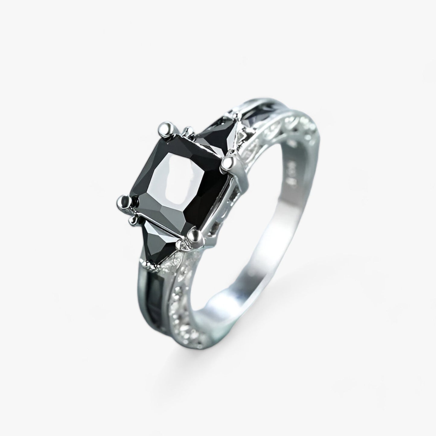 Ring mit Prinzessschliff - Luxuriöser Glanz