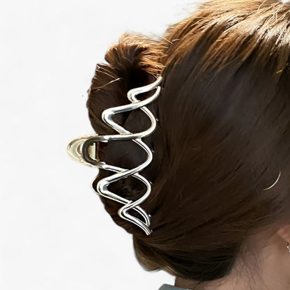 Geometrische Haarklammer - Eleganz für Ihre Frisur