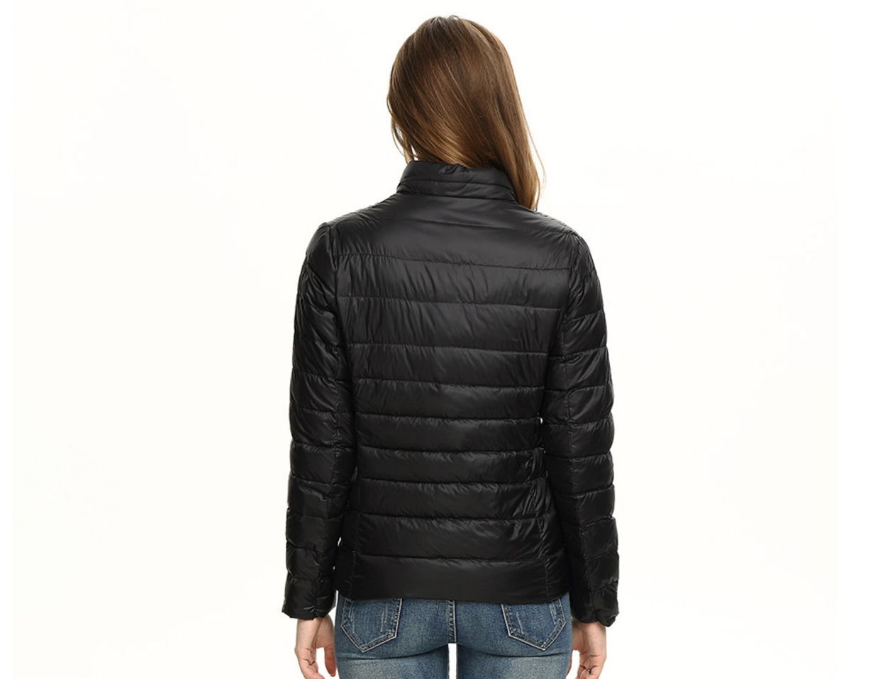 Federleichte Damen Daunenjacke – Alina